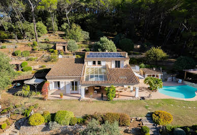 Maison avec piscine et terrasse 18