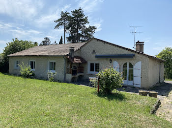 maison à Voeuil-et-Giget (16)