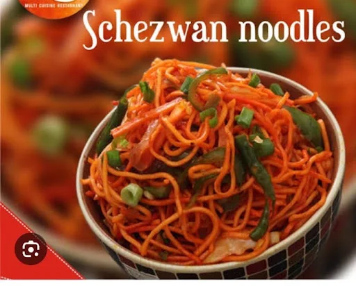 Chicken Schezwan Noodles Full