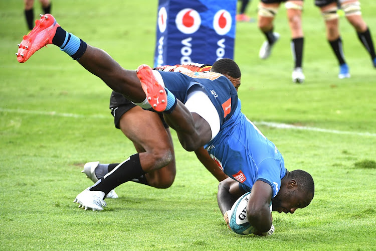 Madosh Tambwe scores a try during for the Bulls in the United Rugby Championship match against the Stormers at Loftus Versfeld on January 22 2022.