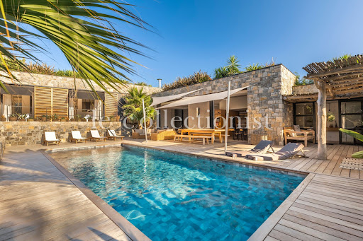 Maison avec piscine 2