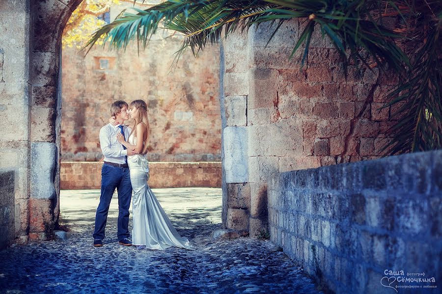 Fotógrafo de casamento Aleksandra Semochkina (arabellasa). Foto de 31 de outubro 2013