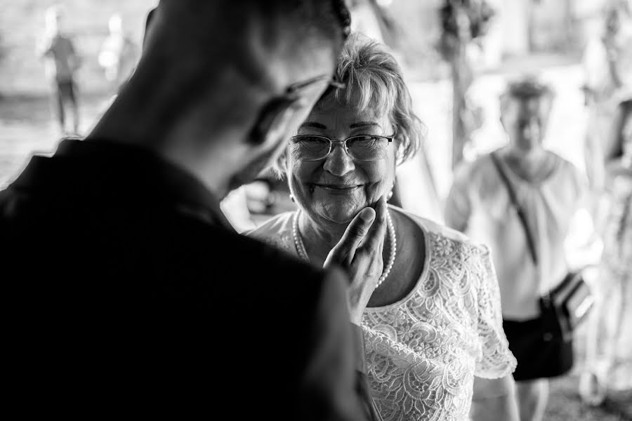 Fotógrafo de casamento Balazs Urban (urbanphoto). Foto de 10 de julho 2019