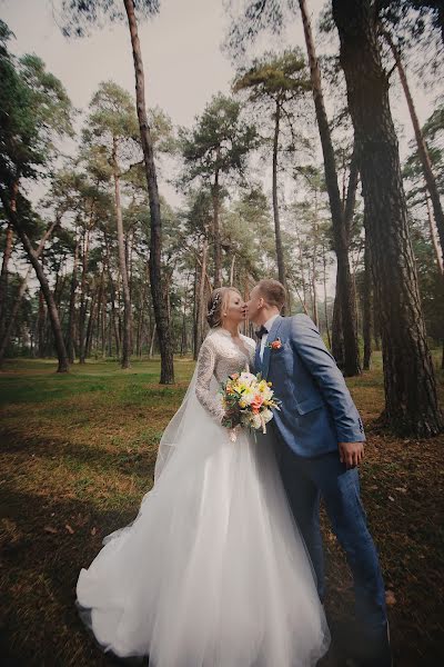 Fotógrafo de casamento Viktoriya Yanushevich (vikayanuahevych). Foto de 31 de janeiro 2020