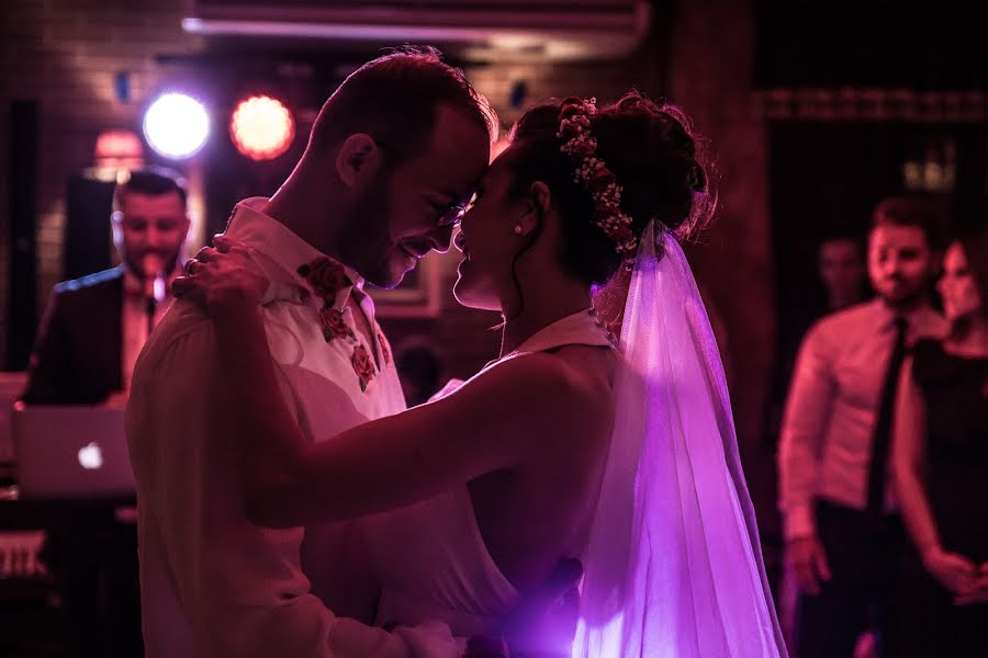 Fotógrafo de bodas Iulian Sofronie (iuliansofronie). Foto del 13 de septiembre 2017