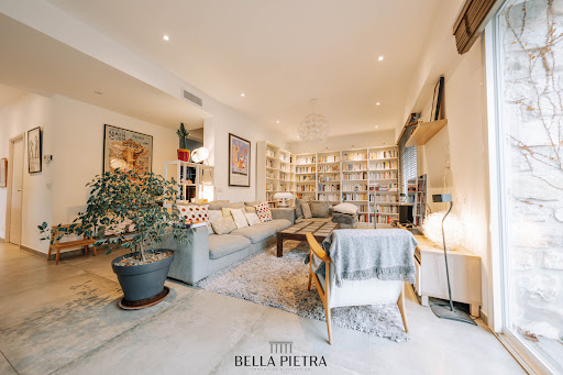 Maison avec piscine et jardin 1