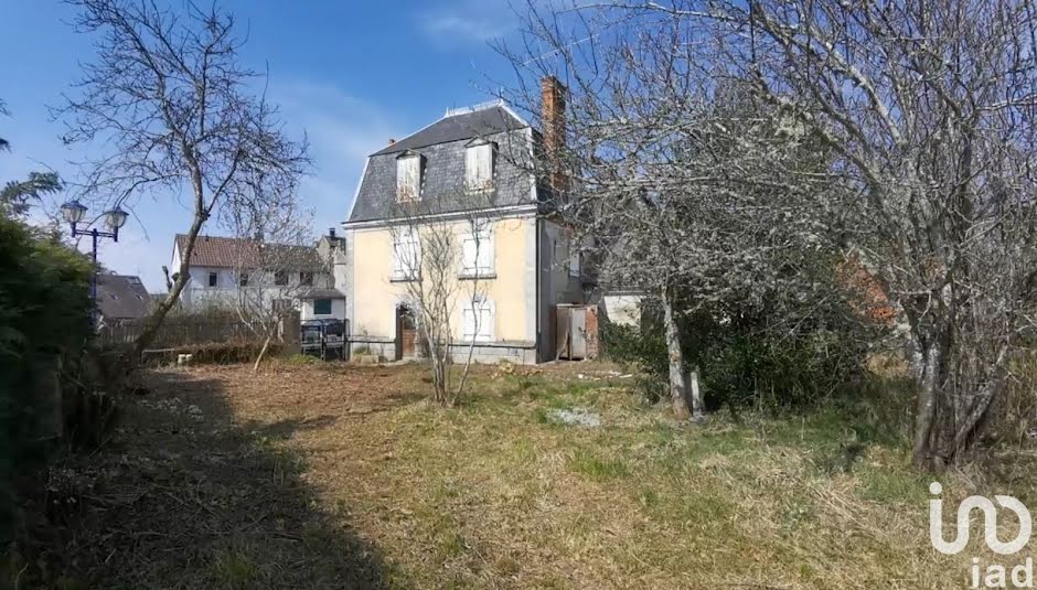 Vente maison 6 pièces 100 m² à Saint-Avit (63380), 45 000 €