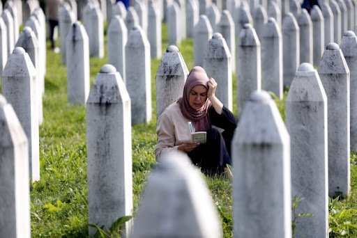 Više bivših pripadnika Vojske RS uhapšeno zbog učešća u genocidu u Srebrenici