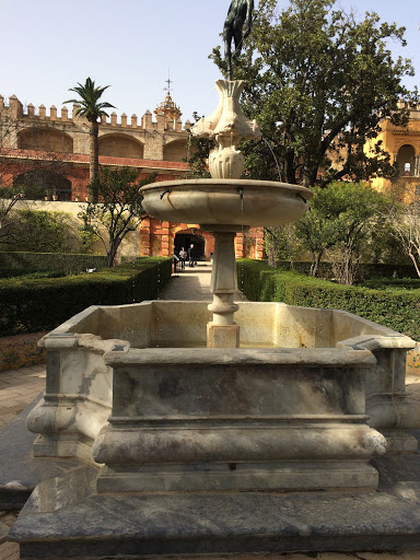 Real Alcázar - Fuente de Neptu