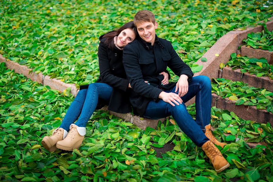 Fotógrafo de casamento Aleksey Balyshev (balishev). Foto de 9 de dezembro 2015