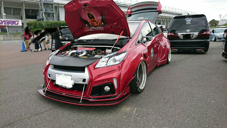 プリウスのworkwheelsfitmentに関するカスタム事例の投稿画像1枚目