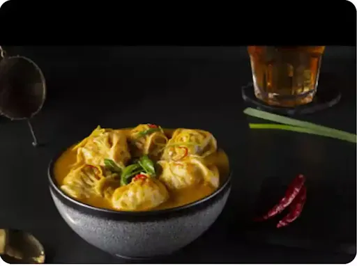 Chicken Jhol Soup Momos