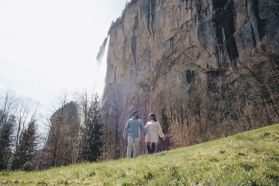 Jurufoto perkahwinan Meg Kasperek (fotomeg). Foto pada 7 April