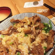 滿燒肉丼食堂