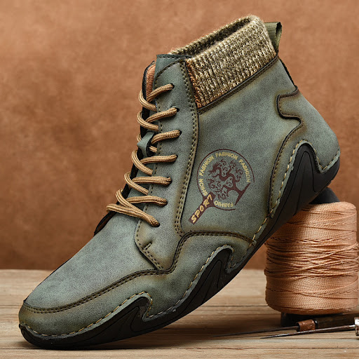 Title 10, Leather sports sock shoes. Comfort and performa...