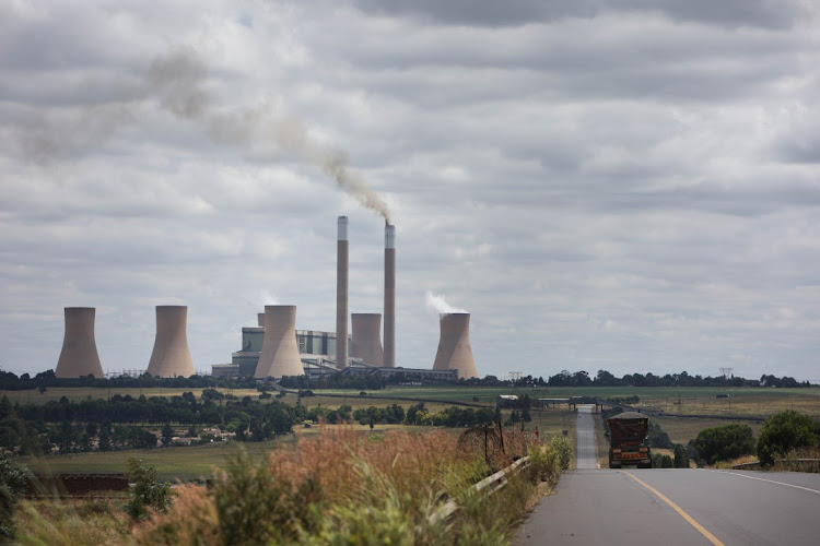 Duvha Power station is among those Eskom says have been on a sustained upward trend as a result of fewer plant breakdowns and the return to service of a number of units that were on unplanned breakdowns. File photo.