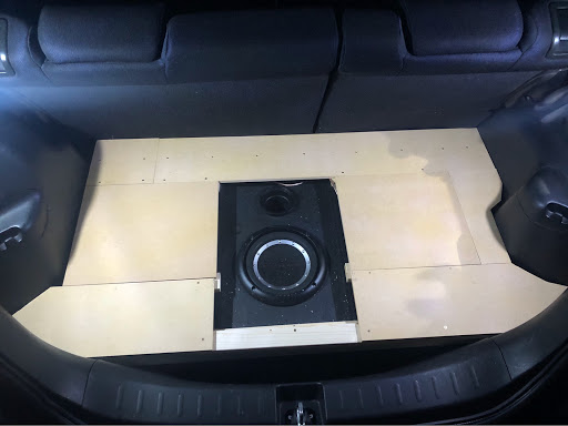 フィット Ge6のdiy カスタムオーディオ ウーファーボックス アンプラック Cartuneオーディオ部に関するカスタム メンテナンスの投稿画像 車の カスタム情報はcartune