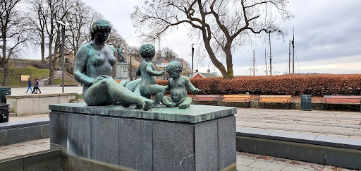 Vigeland Park & Random Sculptures around Oslo Norway 2020