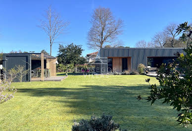 Villa with pool and terrace 11