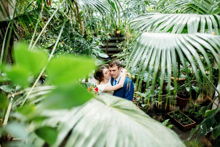 Fotógrafo de bodas Elena Miroshnik (mirlena). Foto del 23 de abril 2019