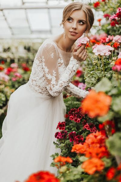 Fotógrafo de casamento Elena Ivasiva (friedpic). Foto de 20 de outubro 2018