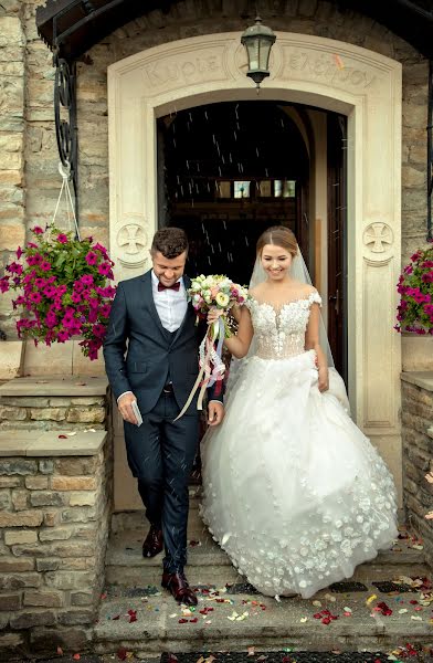 Fotógrafo de casamento Olga Tarasenko (olga777). Foto de 18 de agosto 2022