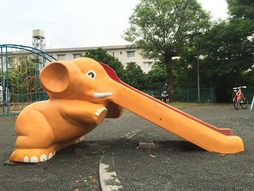 富士見台２丁目公園のゾウ