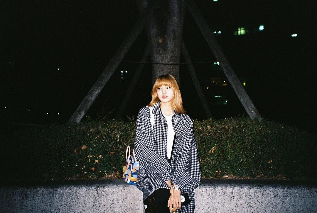 lalalalisa_m_44221465_357819584990409_7591237390564223212_n