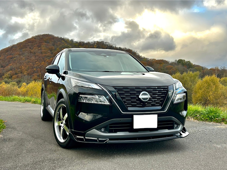 エクストレイルのマジックアワーと愛車・北海道・t33・秋・ドラフト会議に関するカスタム事例の投稿画像1枚目