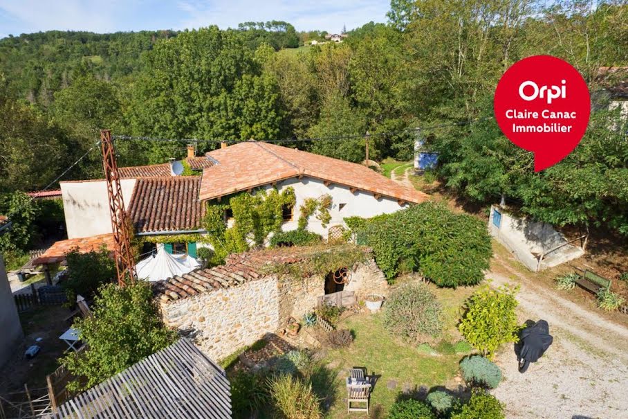 Vente maison 7 pièces 177 m² à Burlats (81100), 250 000 €