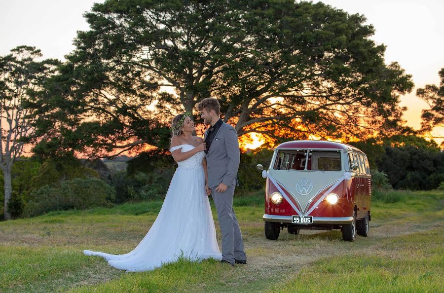 Hääkuvaaja Clive Waring-Flood (malenywedding). Kuva otettu 29. tammikuuta 2019