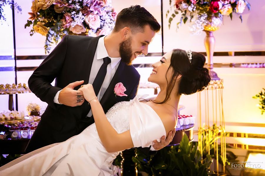 Fotografo di matrimoni Rosilene Silva (rosilenesilva). Foto del 29 marzo 2020