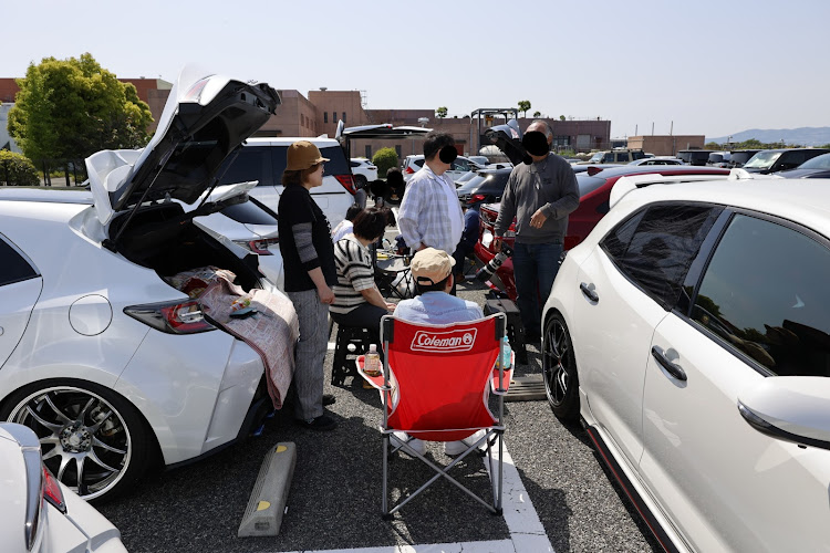 カローラスポーツのカローラツーリング・カローラセダン・伊丹空港　スカイランドHARADA・自動車税の季節ですね・納税しても礼も言われないに関するカスタム事例の投稿画像4枚目