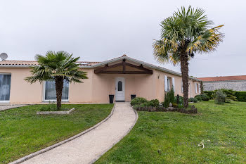 maison à Bourg-Charente (16)