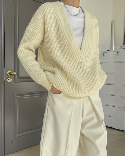Title 1, Womens Temperament Big V-neck Pullover Sweater...