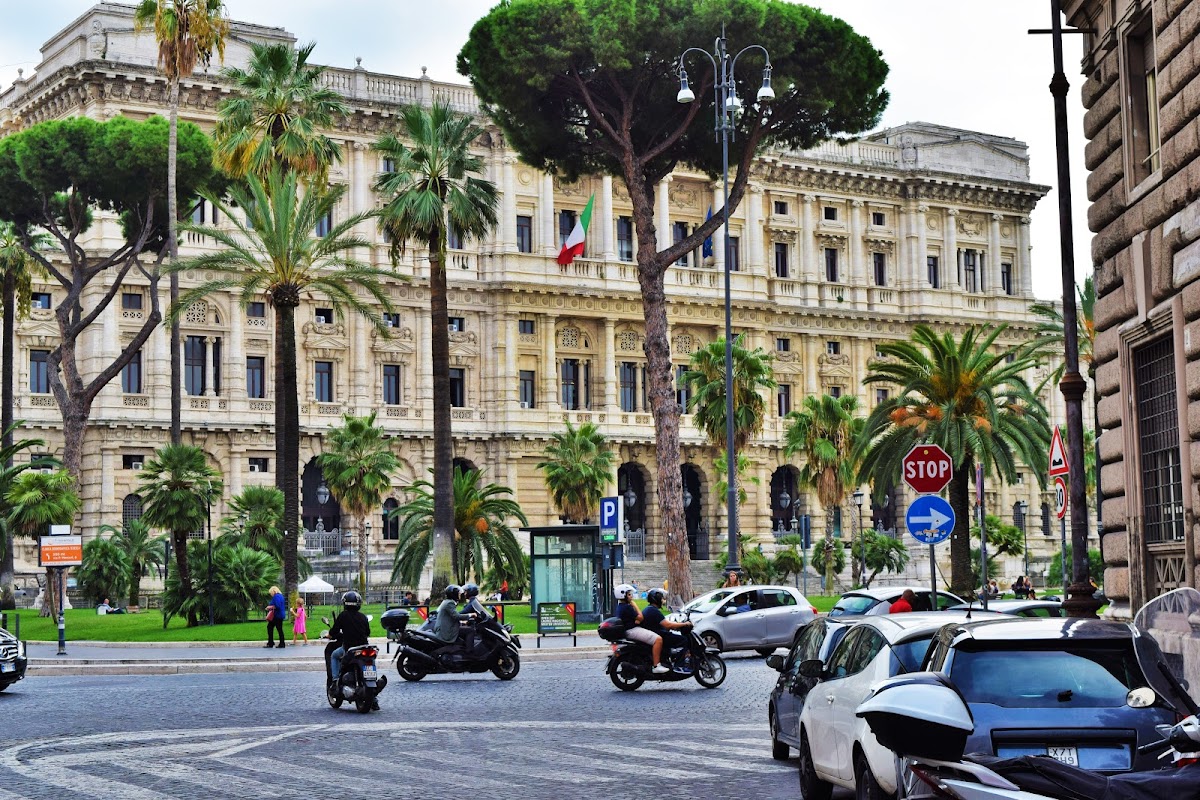 Roma. La dolce vita? Римские картинки (с Аппиевой дорогой, акведуками и пляжем)