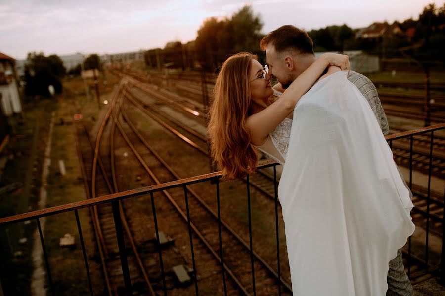 Fotógrafo de casamento Magdalena Jędrzejak (mjedrzejak). Foto de 19 de outubro 2021