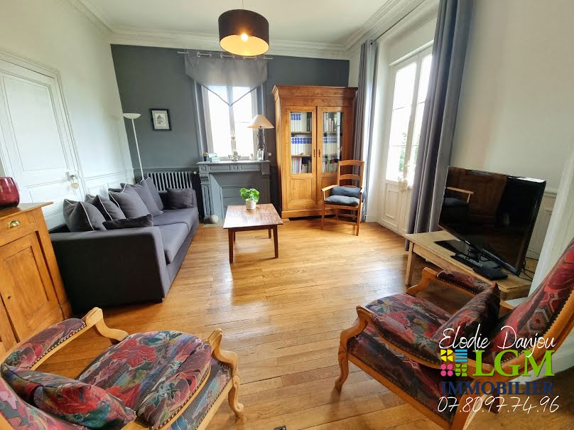 Vente manoir 7 pièces 180 m² à Vendome (41100), 559 900 €