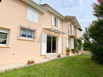 maison à Saint-Pierre-du-Mont (40)