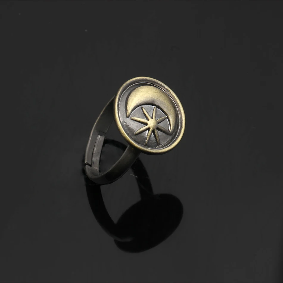 Vintage Bronzen Ster Maan Ring, een uniek hemels accessoire. Elegant design, perfect voor een bohemien touch en een originele uitstraling. Ideaal voor dagelijks gebruik.