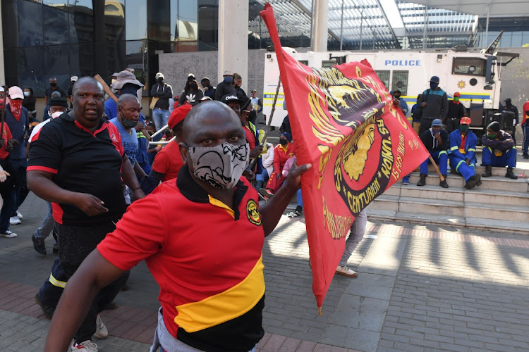 City of Tshwane workers affiliated to Samwu protest at the city’s headquarters over outstanding salary payments. File photo.