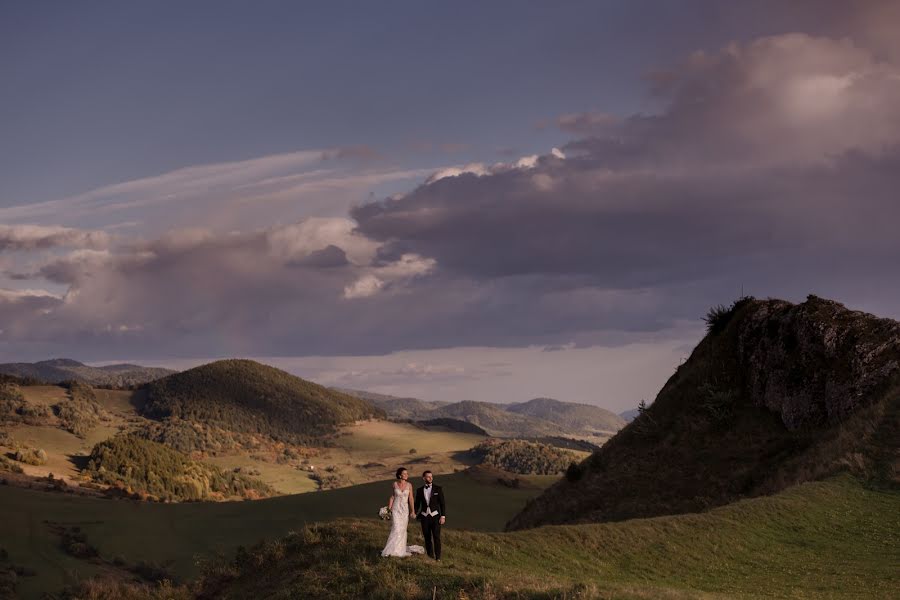 Fotografo di matrimoni Marek Curilla (svadbanavychode). Foto del 1 ottobre 2019