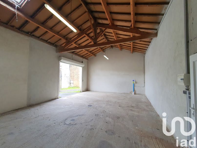 Vente parking  60 m² à Brie (16590), 38 500 €