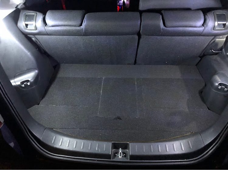 フィットのCARTUNEオーディオ部・カスタムオーディオ・アンプラック・ウーファーボックス・DIYに関するカスタム事例の投稿画像2枚目