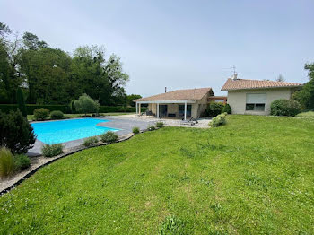 villa à Carcarès-Sainte-Croix (40)