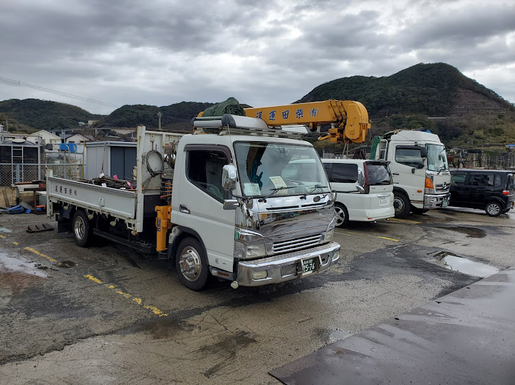 キャンターの長崎は今日も雨だった・斜め前・斜め後ろ・お仕事のクルマ・シグナスXに関するカスタム事例の投稿画像1枚目
