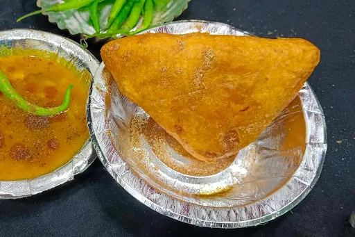 Paneer Bread Pakoda With Aloo Tamatar Sabji