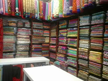 Shivanee Sarees Shop photo 