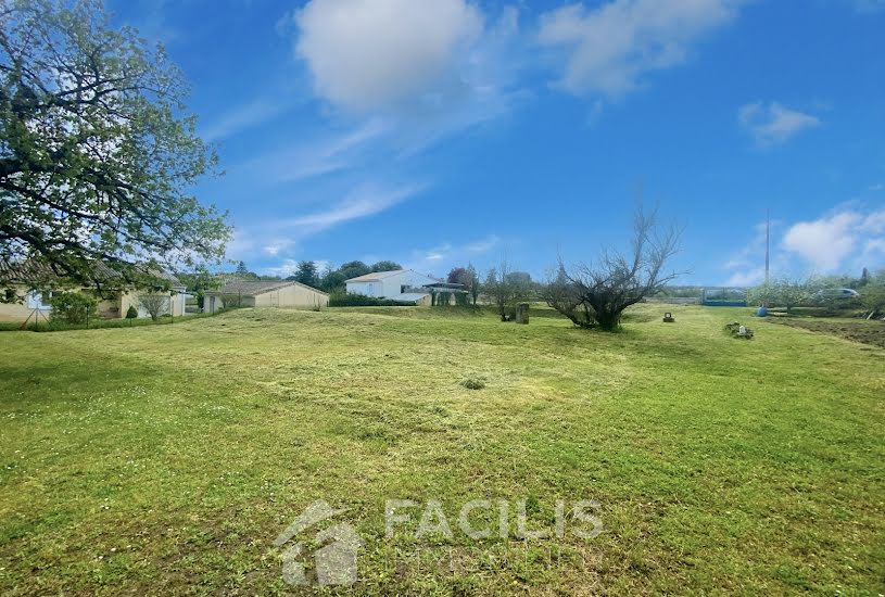  Vente Terrain à bâtir - 1 429m² à Châteauneuf-sur-Charente (16120) 