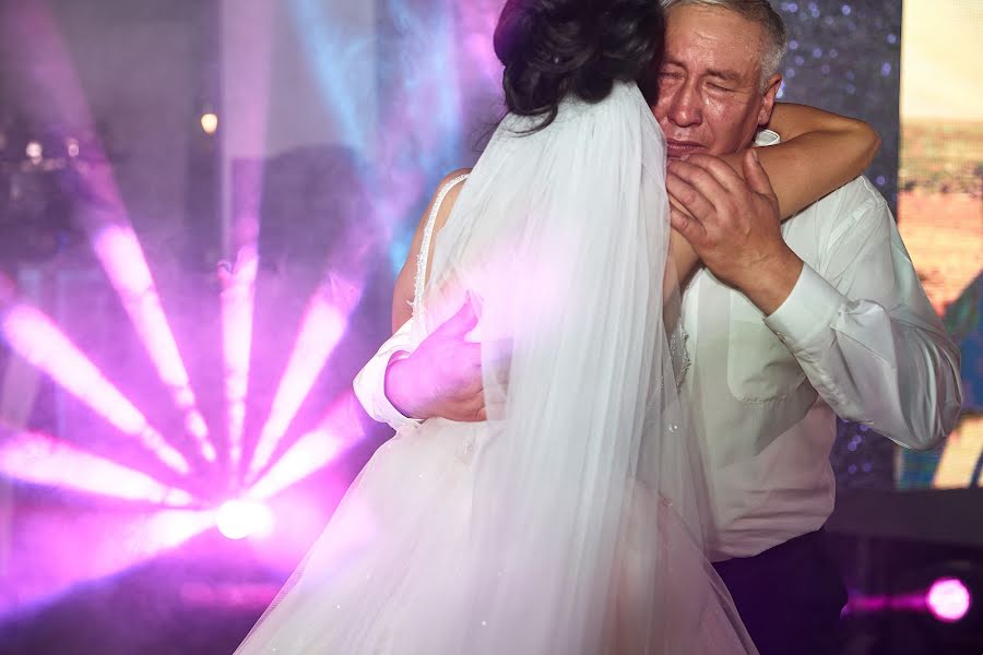 Wedding photographer Nikolay Bolt (bolt). Photo of 17 March 2022